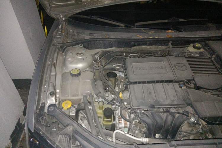 Used Mazda 3 2007 1.6L Automatic Standard Edition Engine Bay Right