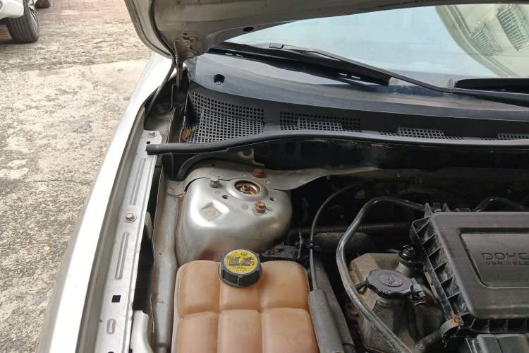 Used Mazda 3 2007 1.6L Automatic Standard Edition Engine Bay Right