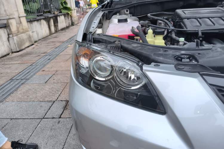 Used Mazda 3 2007 1.6L Automatic Standard Edition Right Front Headlight
