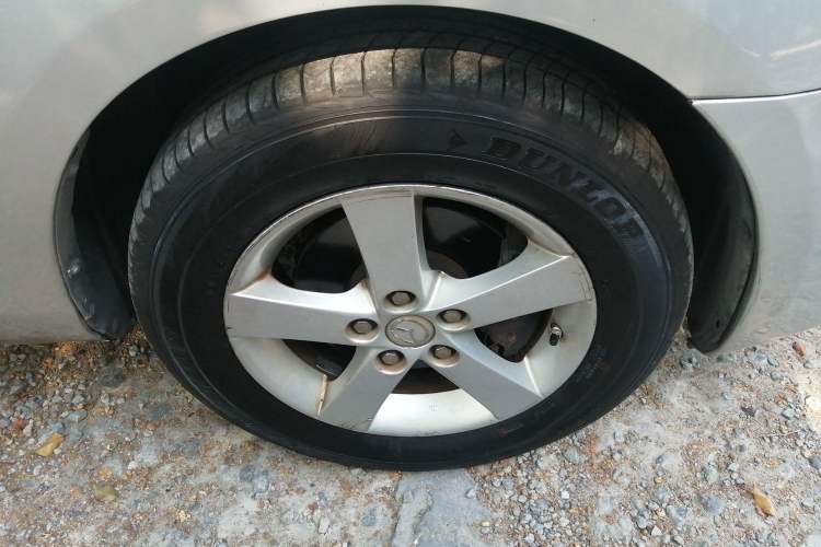 Used Mazda 3 2007 1.6L Manual Standard Edition Right Front Wheel Hub