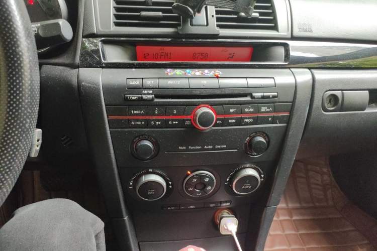 Used Mazda 3 2008 Hatchback 1.6 Luxury Model Audio And AC Panel