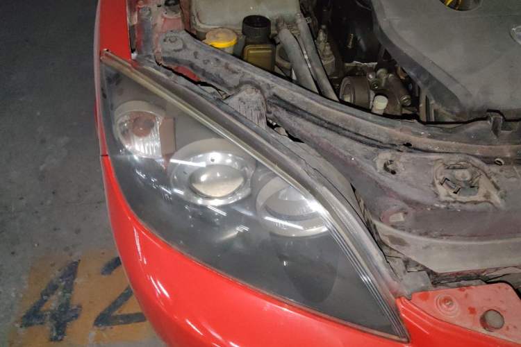 Used Mazda 3 2008 Hatchback 2.0 Luxury Model Right Front Headlight