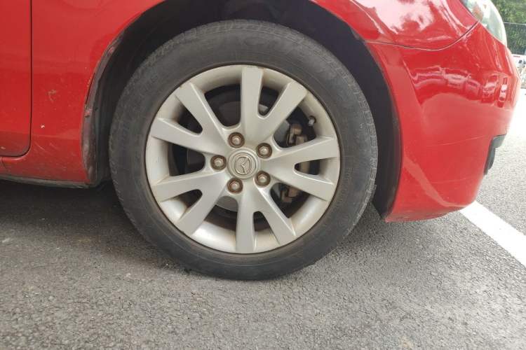 Used Mazda 3 2008 Hatchback 1.6 Luxury Model Right Front Wheel Hub