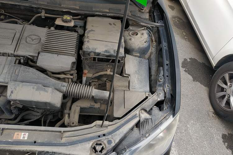 Used Mazda 3 2009 1.6L Automatic with Sunroof Engine Bay Left