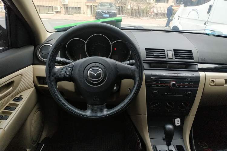 Used Mazda 3 2009 1.6L Automatic with Sunroof Steering Wheel