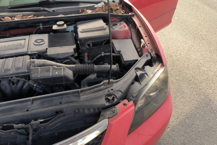 Used Mazda 3 2009 1.6L Automatic with Sunroof Engine Bay Left