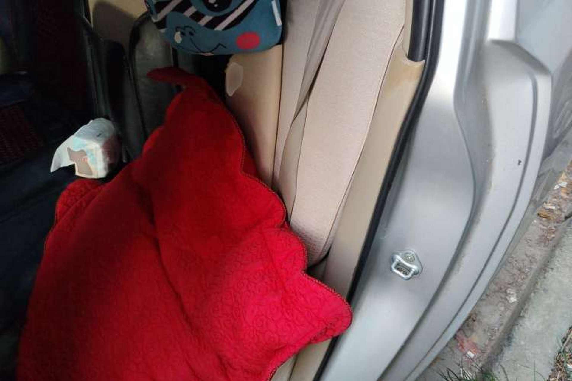 Used Mazda 3 2009 1.6L Automatic with Sunroof Left Rear Seat