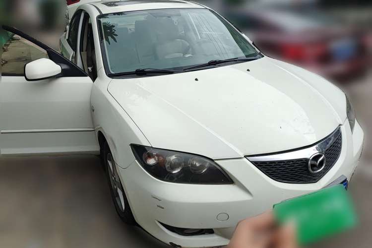 Used Mazda 3 2009 1.6L Automatic with Sunroof Front Right 45 Deg