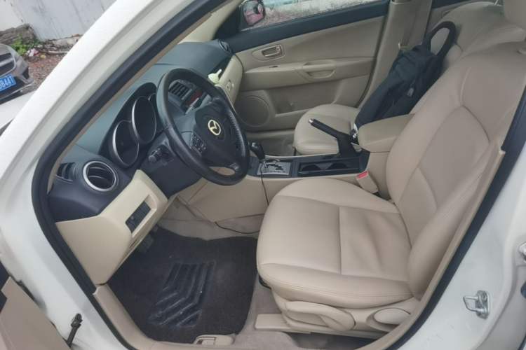 Used Mazda 3 2009 1.6L Automatic with Sunroof Left Front Seat