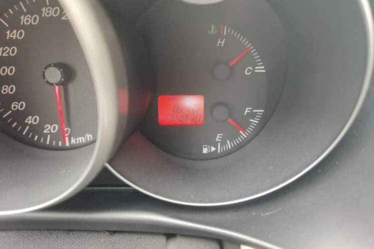 Used Mazda 3 2009 1.6L Automatic with Sunroof Odometer Close Up