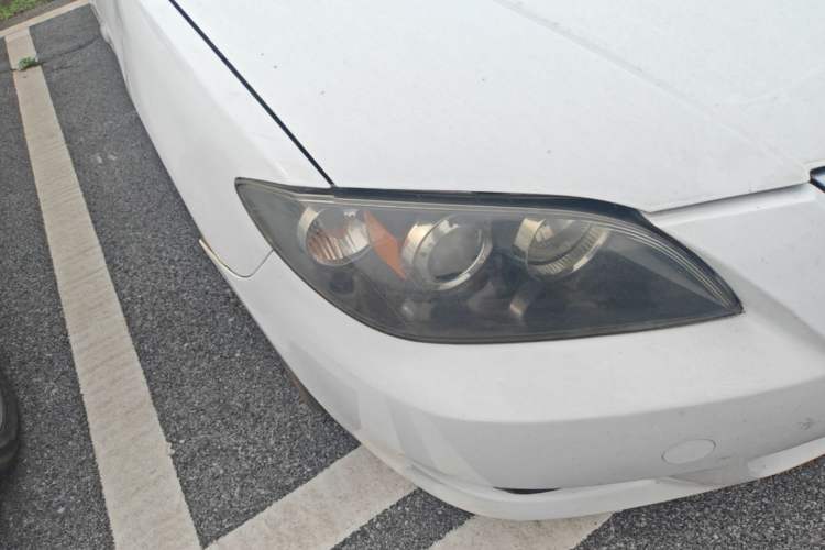 Used Mazda 3 2009 1.6L Automatic with Sunroof Right Front Headlight
