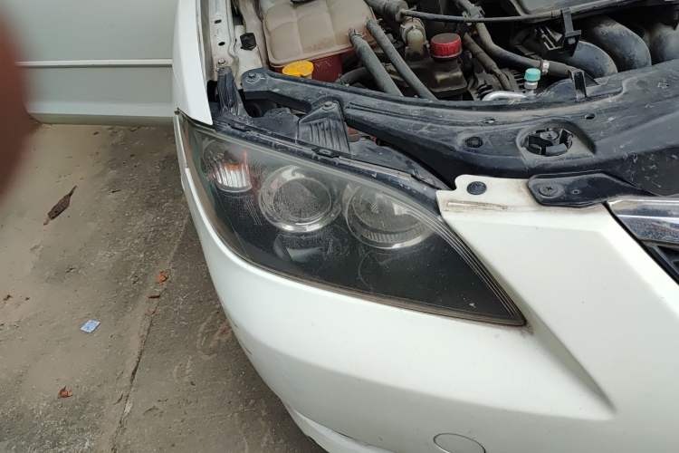 Used Mazda 3 2009 1.6L Automatic with Sunroof Right Front Headlight