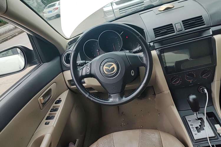 Used Mazda 3 2009 1.6L Automatic with Sunroof Steering Wheel