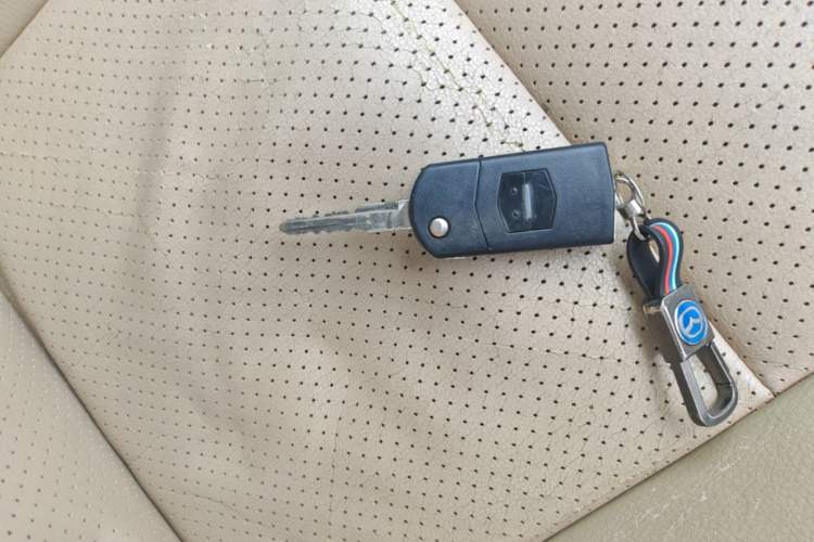 Used Mazda 3 2009 1.6L Automatic with Sunroof Vehicle Key