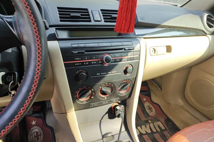 Used Mazda 3 2010 2.0L Manual Classic Sports Edition Audio And AC Panel