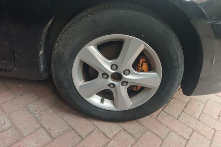 Used Mazda 3 2010 1.6L Manual Classic Stylish Version Right Front Wheel Hub