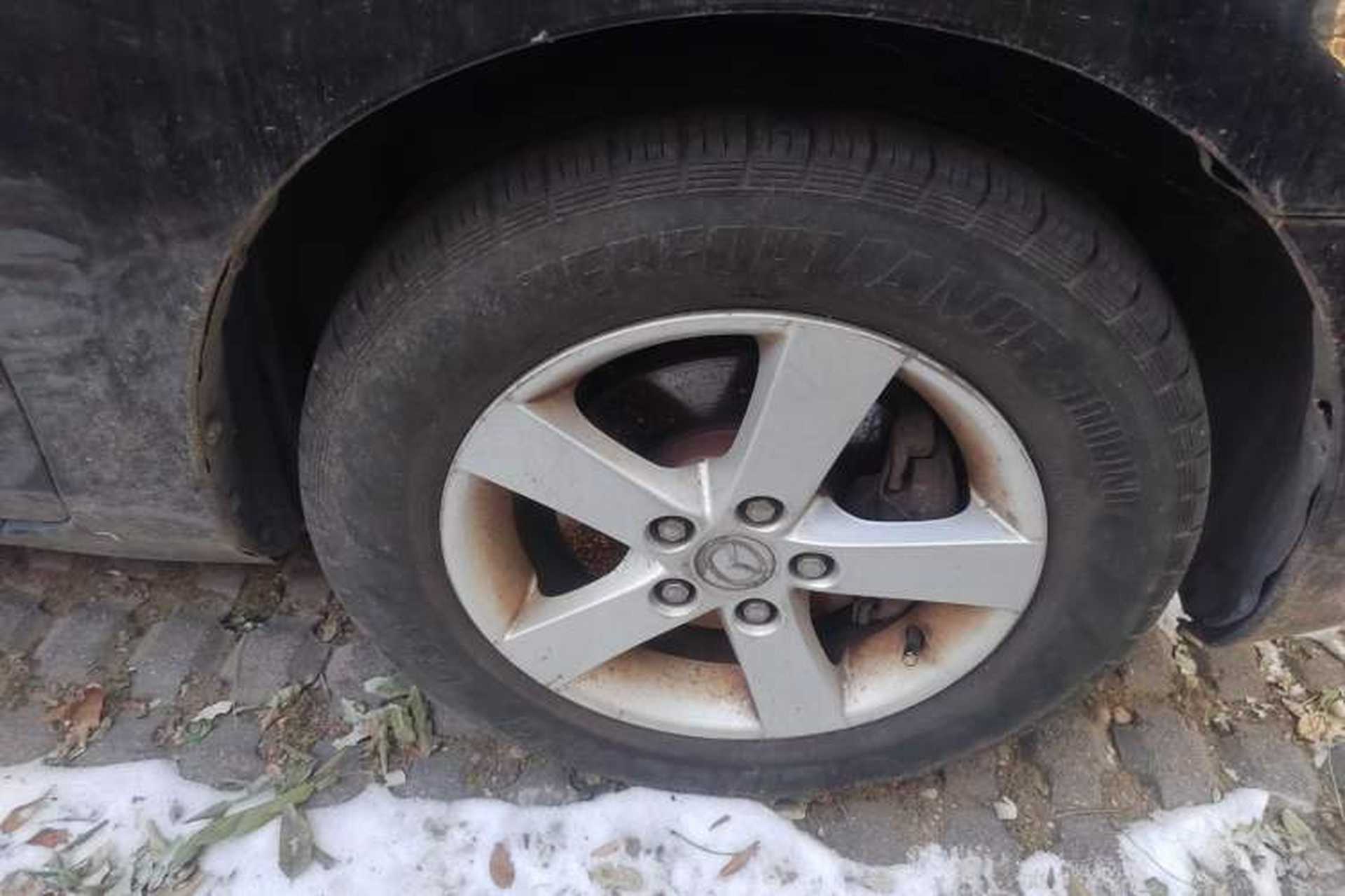 Used Mazda 3 2010 1.6L Automatic Classic Stylish Version Right Front Wheel Hub