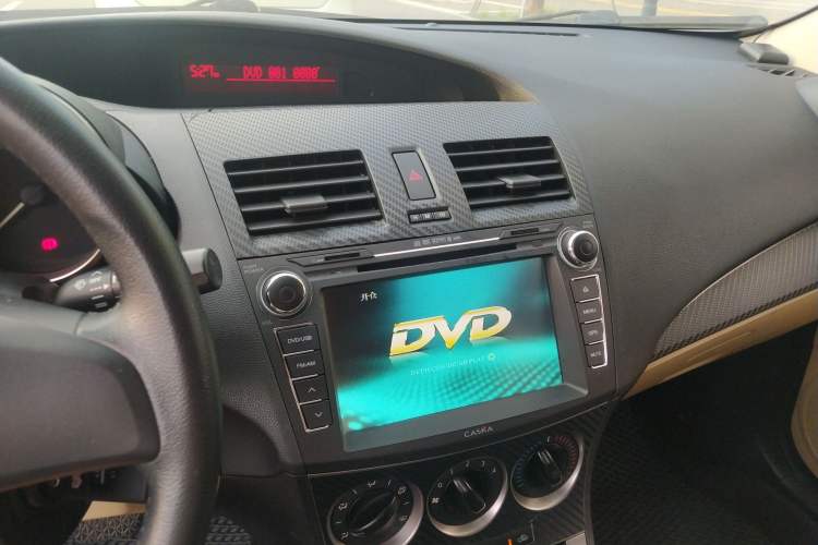 Used Mazda 3 2010 Hatchback 1.6 Automatic Luxury Model Audio And AC Panel