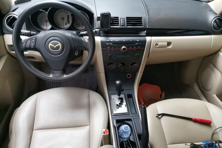 Used Mazda 3 2010 1.6L Automatic Classic Stylish Version Center Console