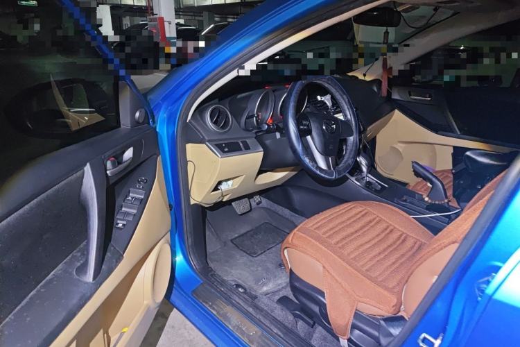 Used Mazda 3 2010 Hatchback 1.6 Automatic Luxury Model Driver Seat