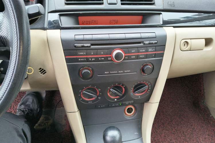 Used Mazda 3 2010 1.6L Automatic Classic Stylish Version Audio And AC Panel