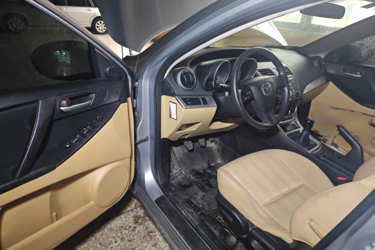 Used Mazda 3 2010 Hatchback 1.6 Manual Comfort Model Driver Seat