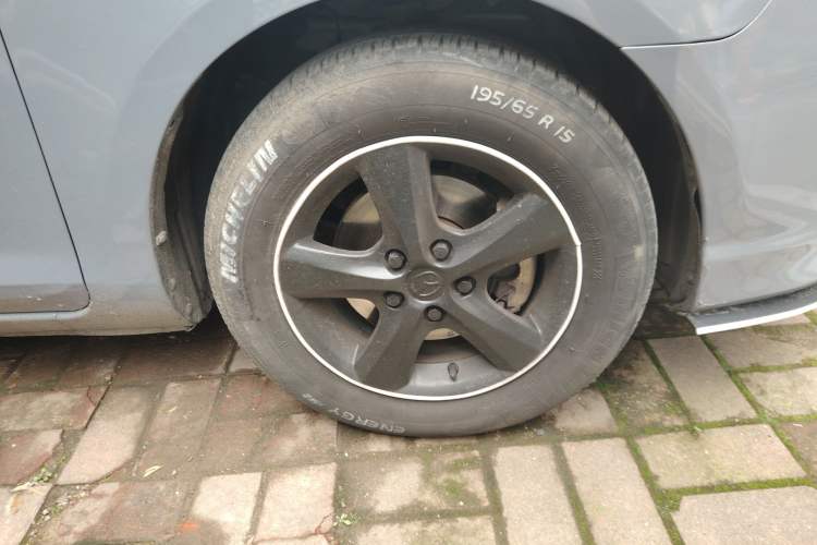 Used Mazda 3 2010 1.6L Manual Classic Stylish Version Right Front Wheel Hub