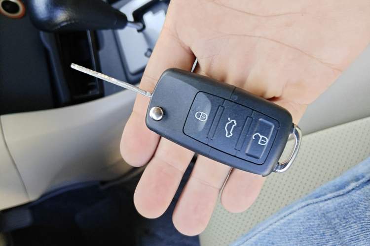 Used Mazda 3 2010 1.6L Automatic Classic Stylish Version Vehicle Key