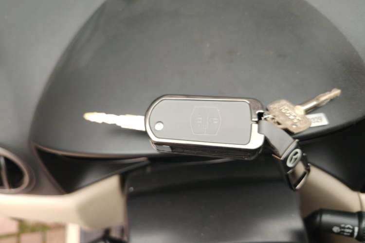 Used Mazda 3 2010 1.6L Manual Classic Stylish Version Vehicle Key