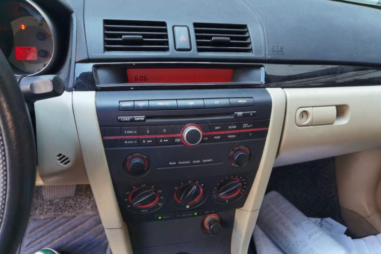 Used Mazda 3 2010 1.6L Automatic Classic Stylish Version Audio And AC Panel