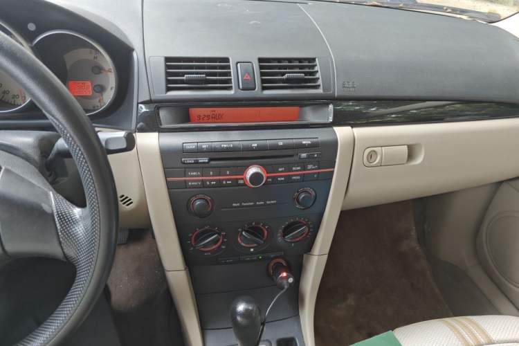 Used Mazda 3 2010 1.6L Automatic Classic Stylish Version Audio And AC Panel