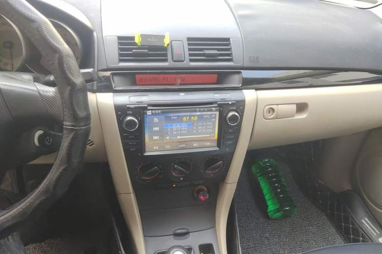 Used Mazda 3 2010 1.6L Manual Classic Stylish Version Audio And AC Panel