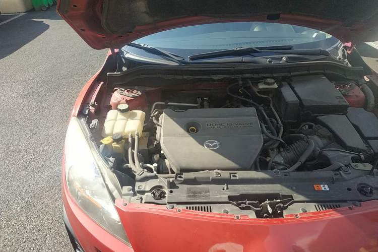 Used Mazda 3 2010 Hatchback 2.0 Automatic Luxury Model Engine Bay Right