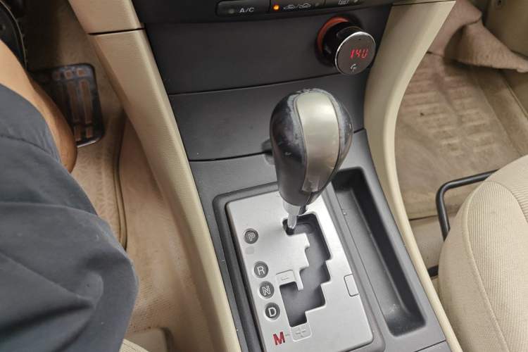 Used Mazda 3 2010 1.6L Automatic Classic Elite Edition Gear Lever