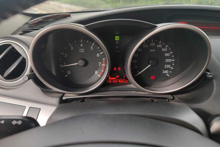 Used Mazda 3 2010 Hatchback 1.6 Automatic Luxury Model Instrument Cluster