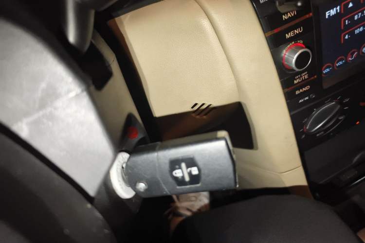 Used Mazda 3 2010 1.6L Automatic Classic Elite Edition Interior 1