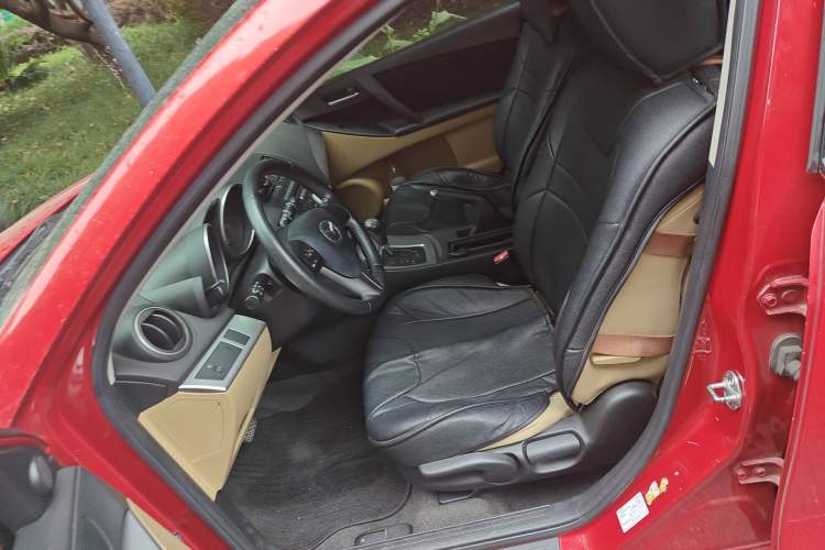 Used Mazda 3 2010 Hatchback 1.6 Automatic Luxury Model Left Front Seat