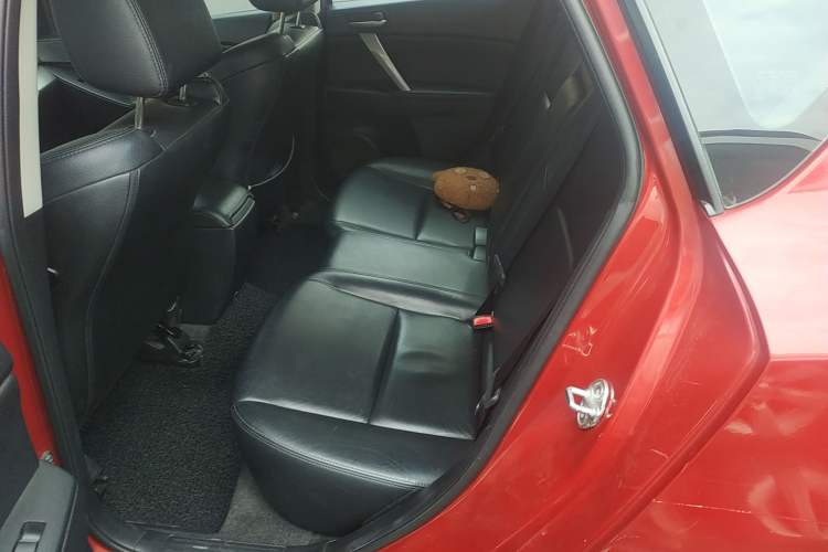 Used Mazda 3 2010 Hatchback 2.0 Automatic Luxury Model Left Rear Seat