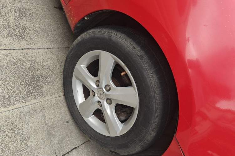Used Mazda 3 2010 1.6L Automatic Classic Elite Edition Right Front Wheel Hub