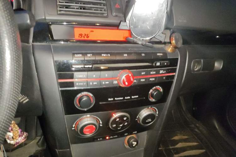 Used Mazda 3 2010 2.0L Automatic Classic Sports Edition Audio And AC Panel