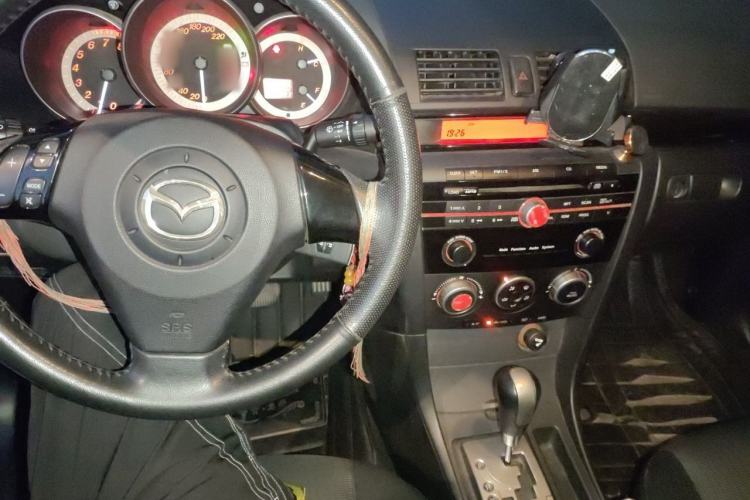 Used Mazda 3 2010 2.0L Automatic Classic Sports Edition Center Console