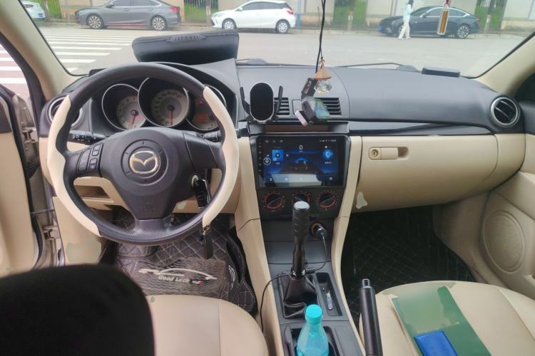 Used Mazda 3 2010 1.6L Manual Classic Stylish Version Center Console