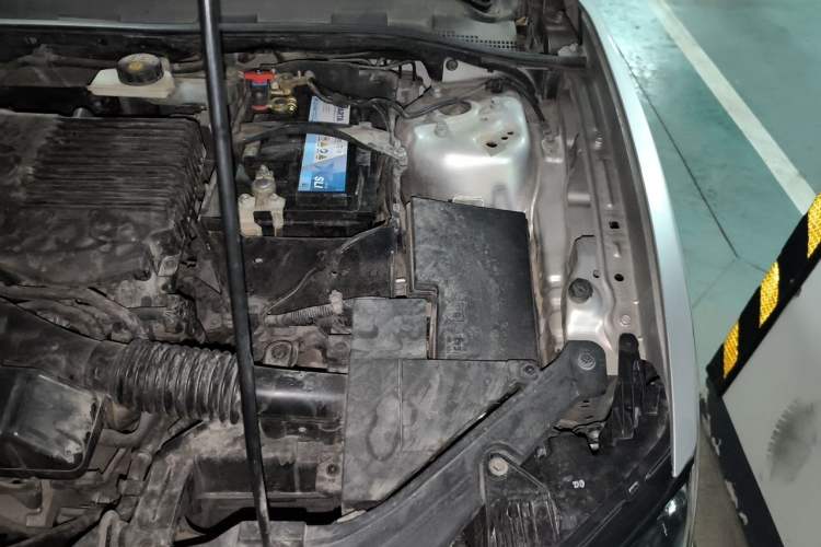 Used Mazda 3 2010 1.6L Manual Classic Stylish Version Engine Bay Left
