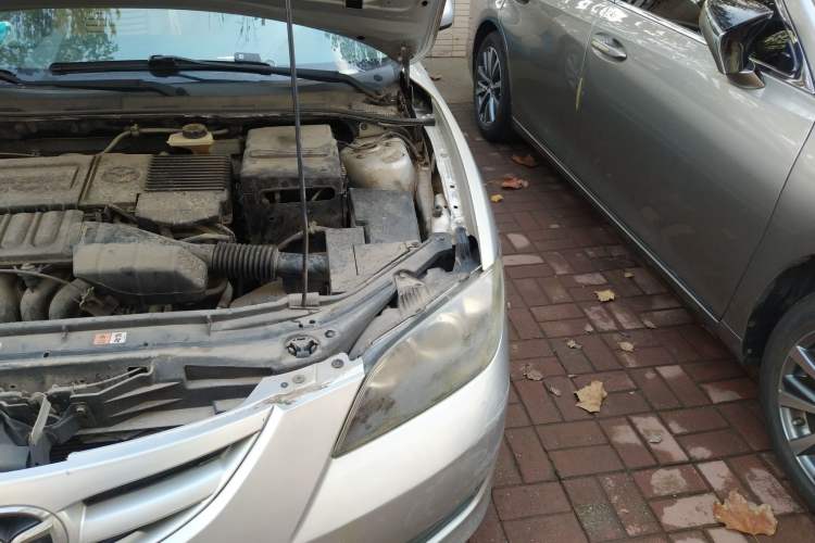 Used Mazda 3 2010 1.6L Manual Classic Stylish Version Engine Bay Left