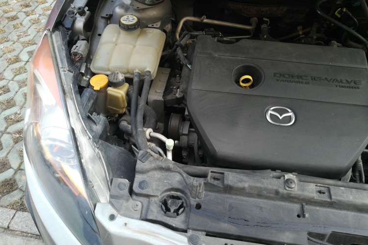 Used Mazda 3 2010 Hatchback 2.0 Manual Luxury Model Engine Bay Right