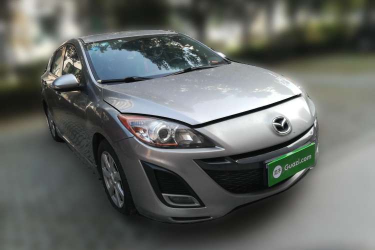 Used Mazda 3 2010 Hatchback 2.0 Manual Luxury Model Front Right 45 Deg