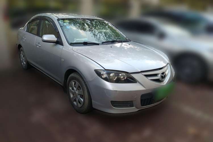 Used Mazda 3 2010 1.6L Manual Classic Stylish Version Front Right 45 Deg