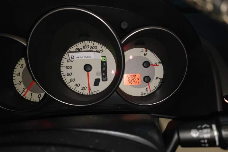 Used Mazda 3 2010 1.6L Automatic Classic Elite Edition Odometer Close Up