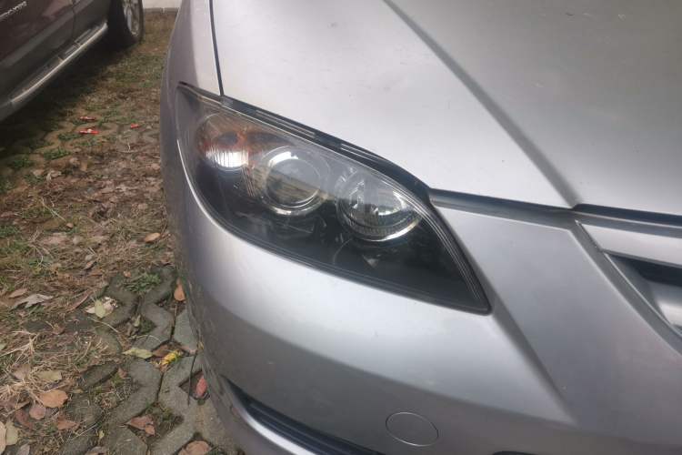 Used Mazda 3 2010 1.6L Automatic Classic Stylish Version Right Front Headlight