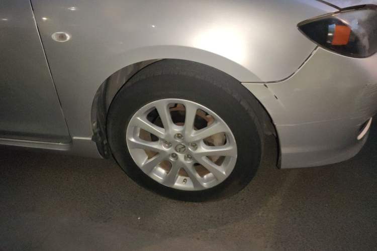 Used Mazda 3 2010 2.0L Automatic Classic Sports Edition Right Front Wheel Hub